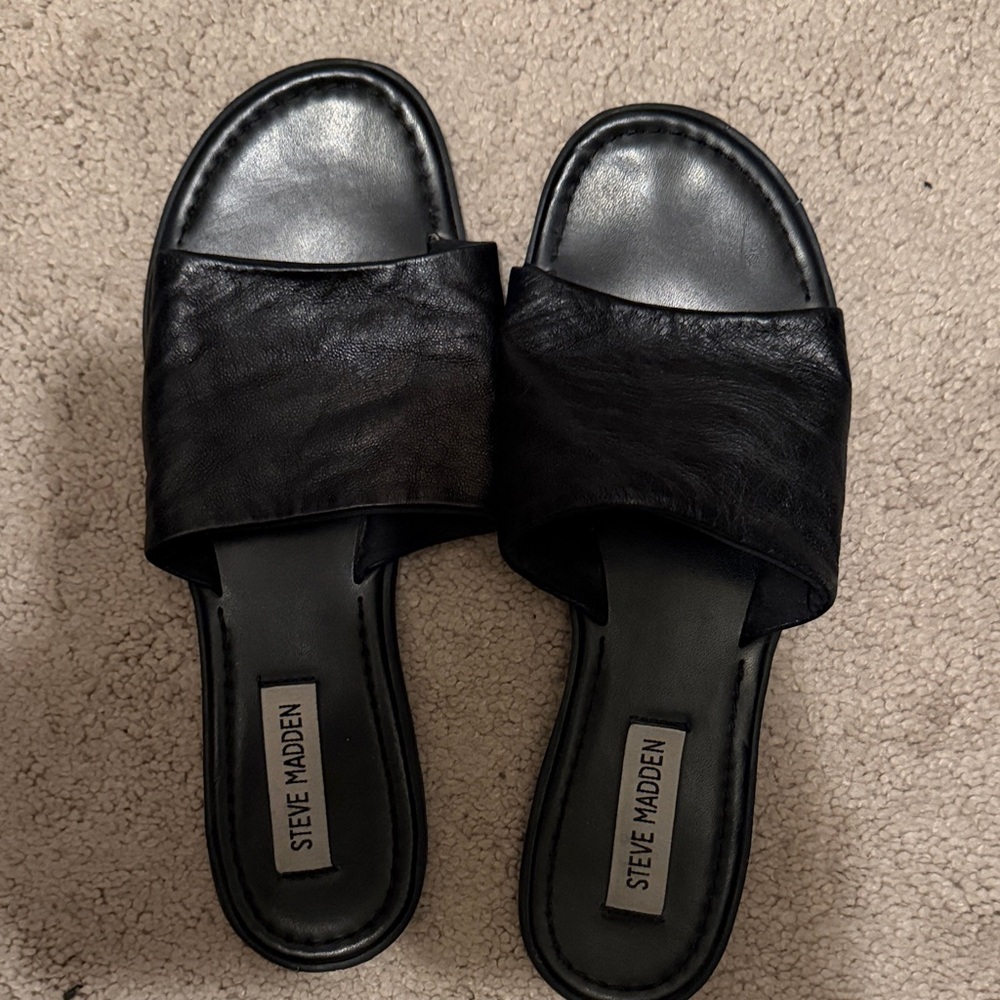 Steve Madden Women’s Black Leather Slide Sandals